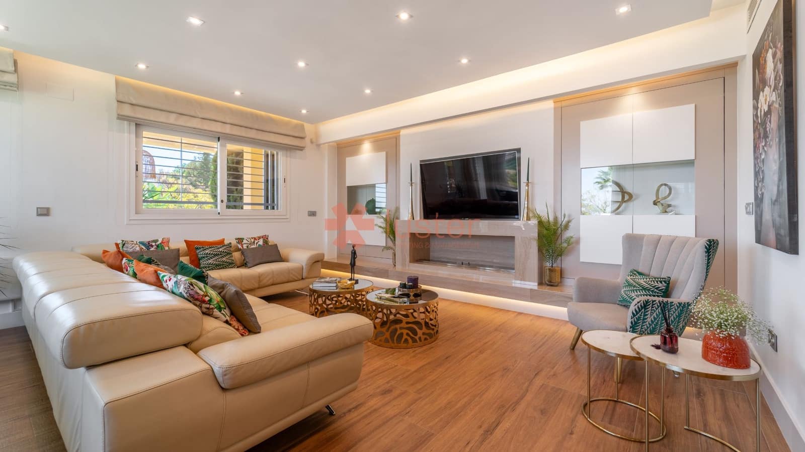 3 bedroom Villa for rent in Alhaurin de la Torre with pool garage - € 4,600 (Ref: 9314237)