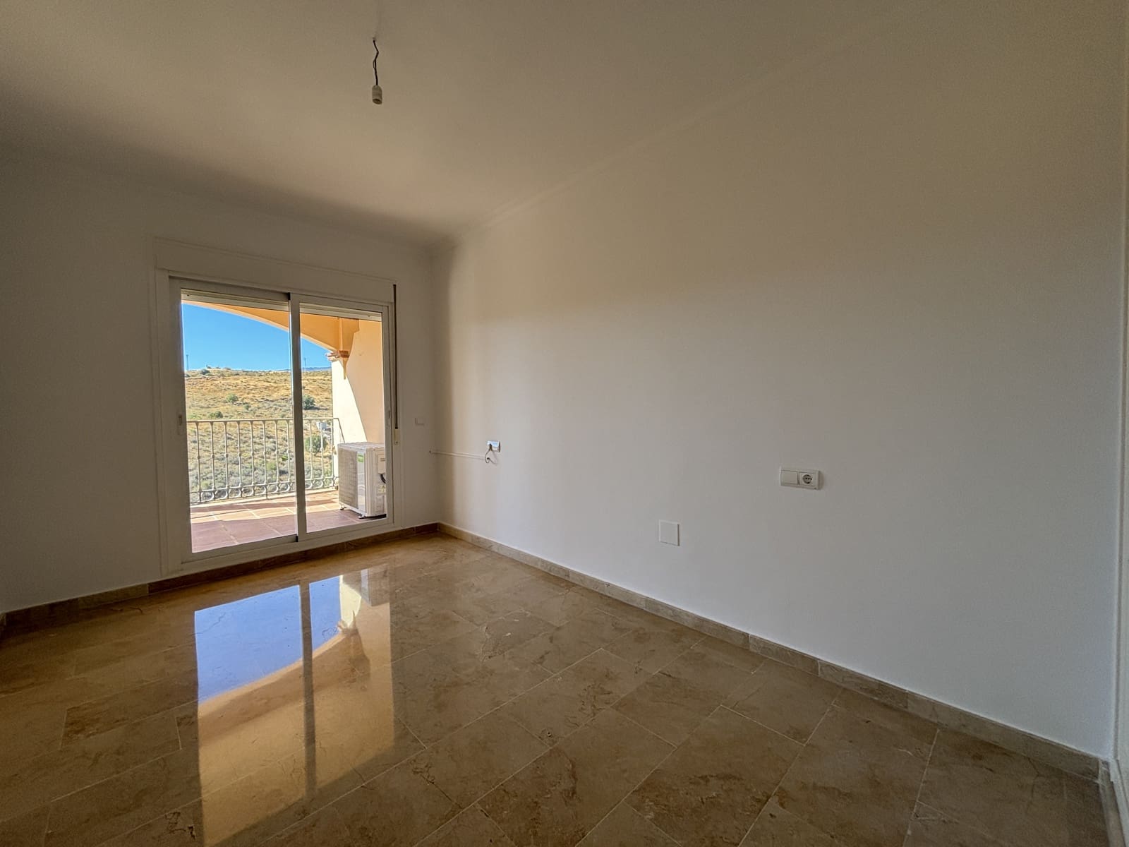 3 sypialnia Willa na sprzedaż w Mijas Golf z basenem garażem - 445 000 € (Ref: 9360872)