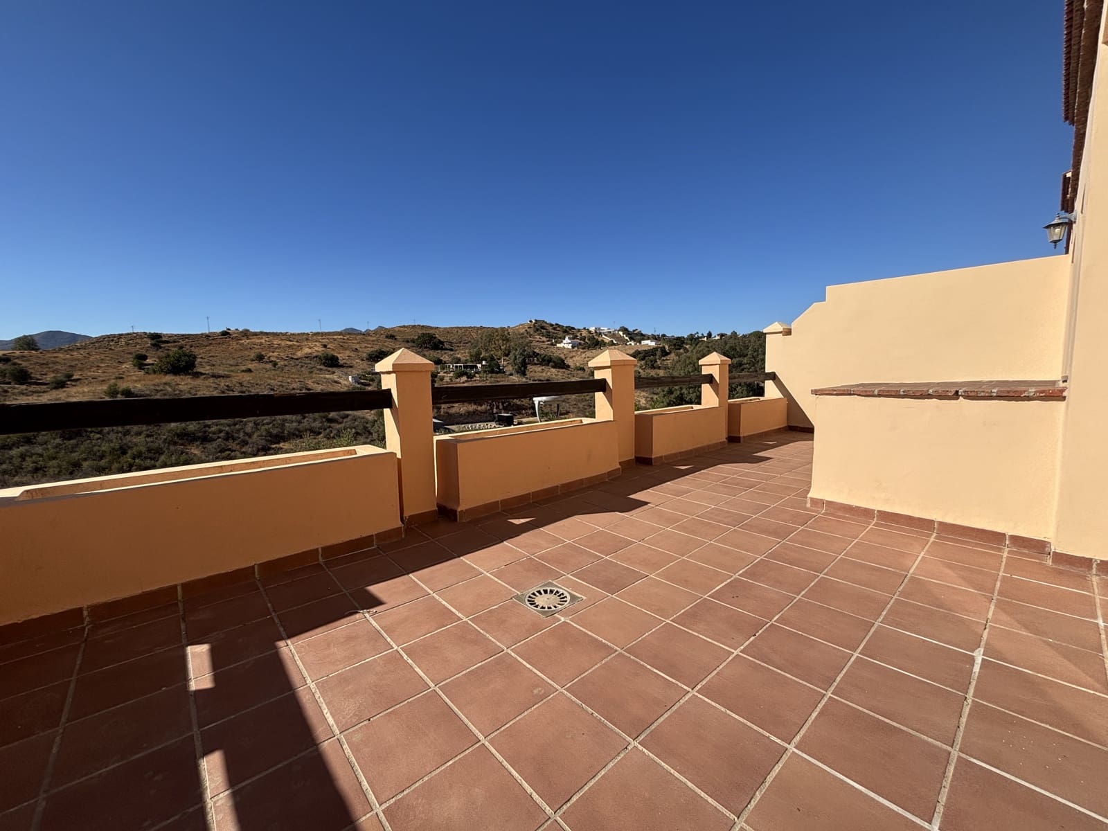 3 sypialnia Willa na sprzedaż w Mijas Golf z basenem garażem - 445 000 € (Ref: 9360872)