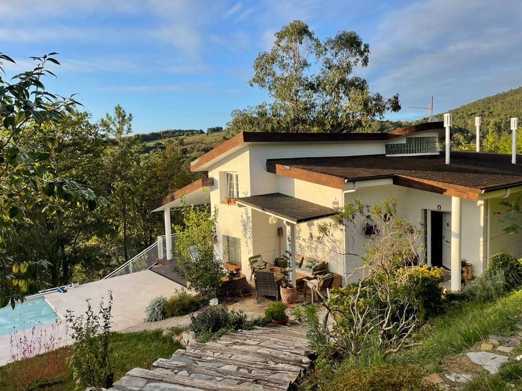 4 makuuhuone Huvila myytävänä paikassa Plentzia mukana uima-altaan 
autotalli - 700 000 € (Ref: 9319819)