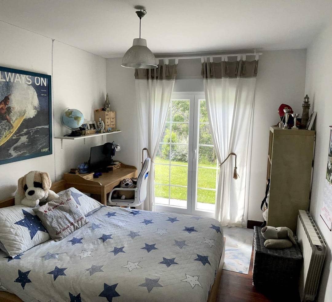 4 makuuhuone Huvila myytävänä paikassa Plentzia mukana uima-altaan 
autotalli - 700 000 € (Ref: 9319819)