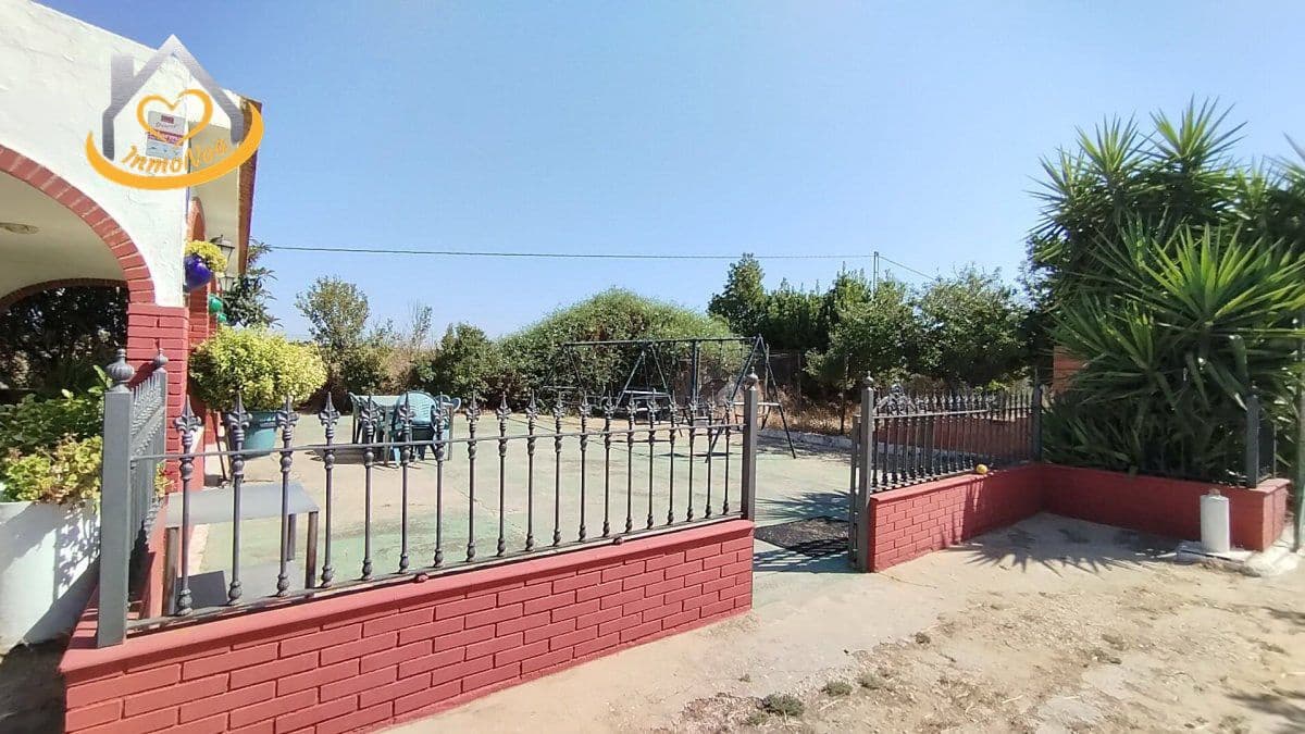 3 bedroom Finca/Country House for sale in San Juan del Puerto - € 163,500 (Ref: 9383334)