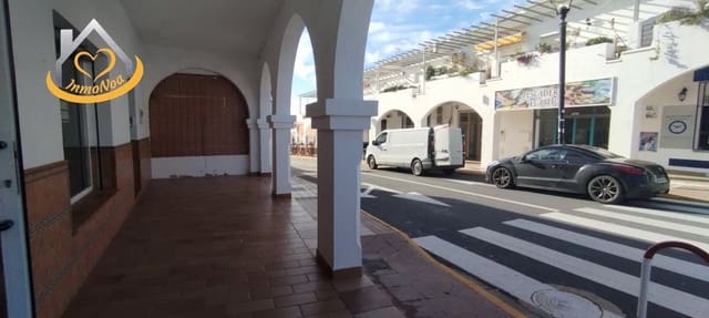 2 bedroom Commercial for sale in Cartaya - € 200,000 (Ref: 9383340)