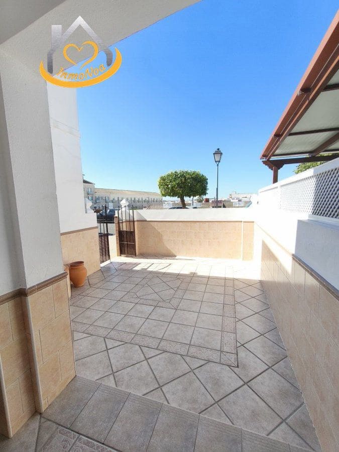 3 Zimmer Haus zu verkaufen in Lepe mit Garage - 215.000 € (Ref: 9634059)