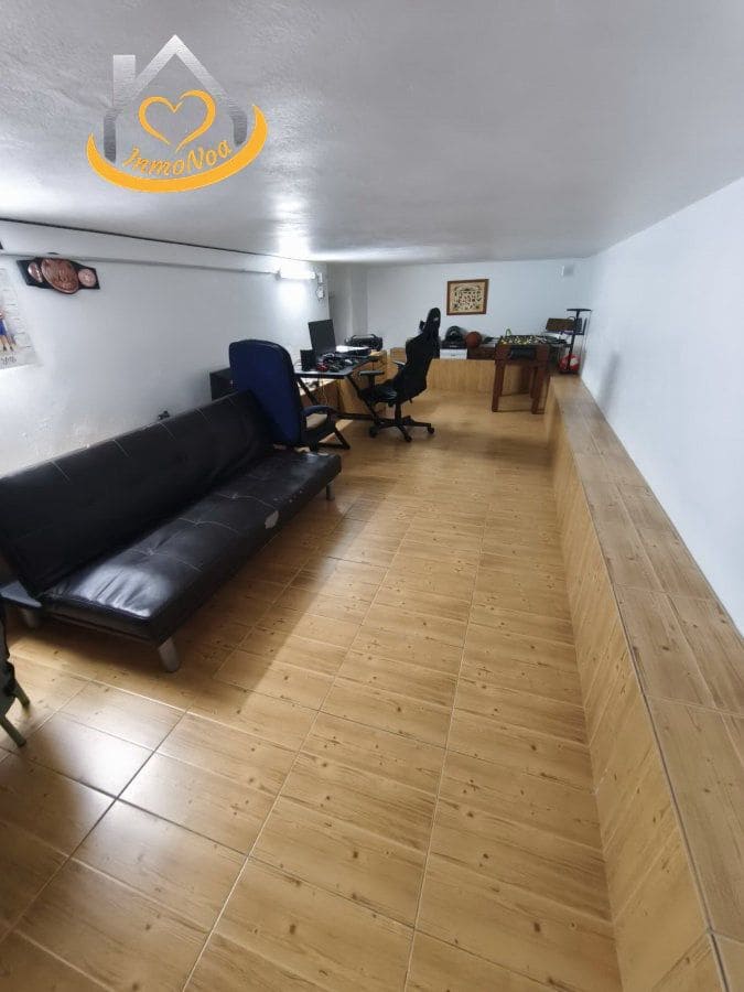 3 Zimmer Haus zu verkaufen in Lepe mit Garage - 215.000 € (Ref: 9634059)
