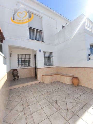 3 Zimmer Haus zu verkaufen in Lepe mit Garage - 215.000 € (Ref: 9634059)