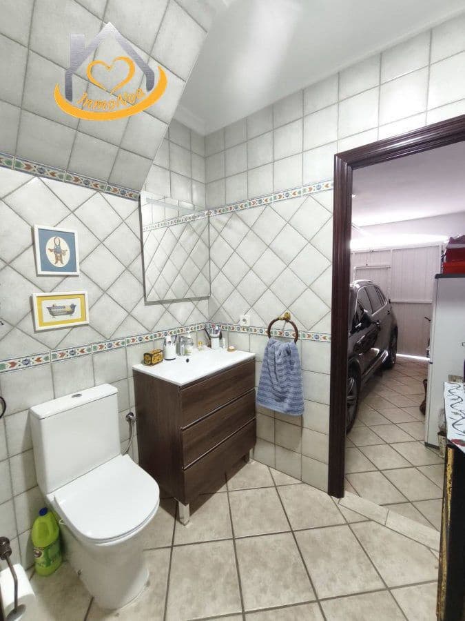 3 Zimmer Haus zu verkaufen in Lepe mit Garage - 215.000 € (Ref: 9634059)