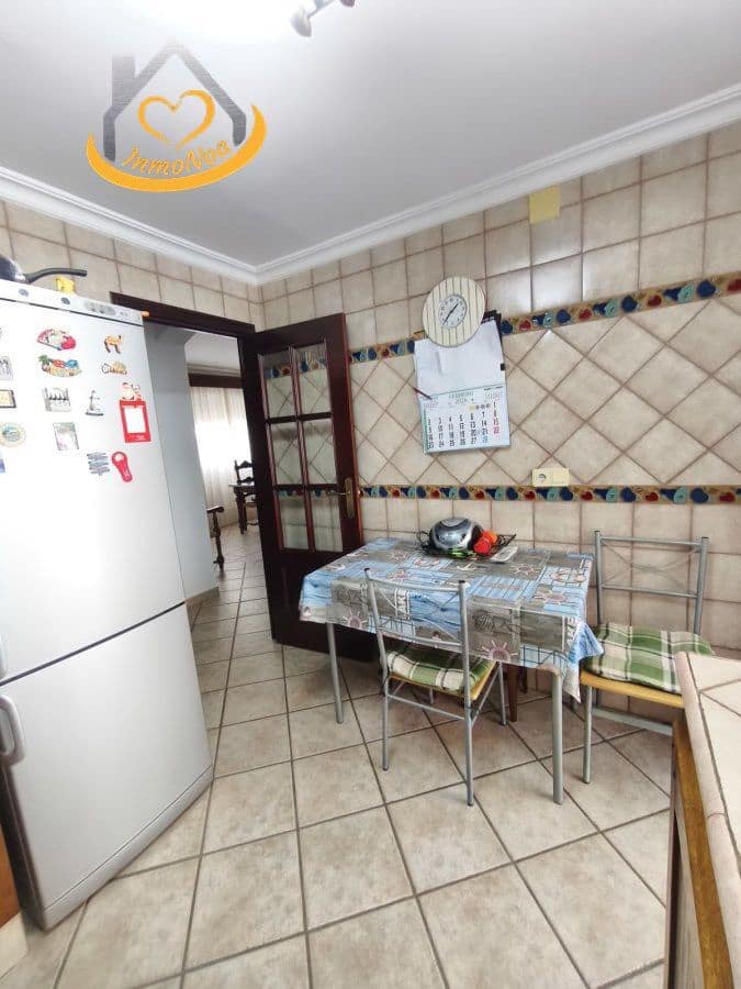 3 Zimmer Haus zu verkaufen in Lepe mit Garage - 215.000 € (Ref: 9634059)