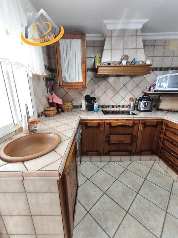 3 Zimmer Haus zu verkaufen in Lepe mit Garage - 215.000 € (Ref: 9634059)