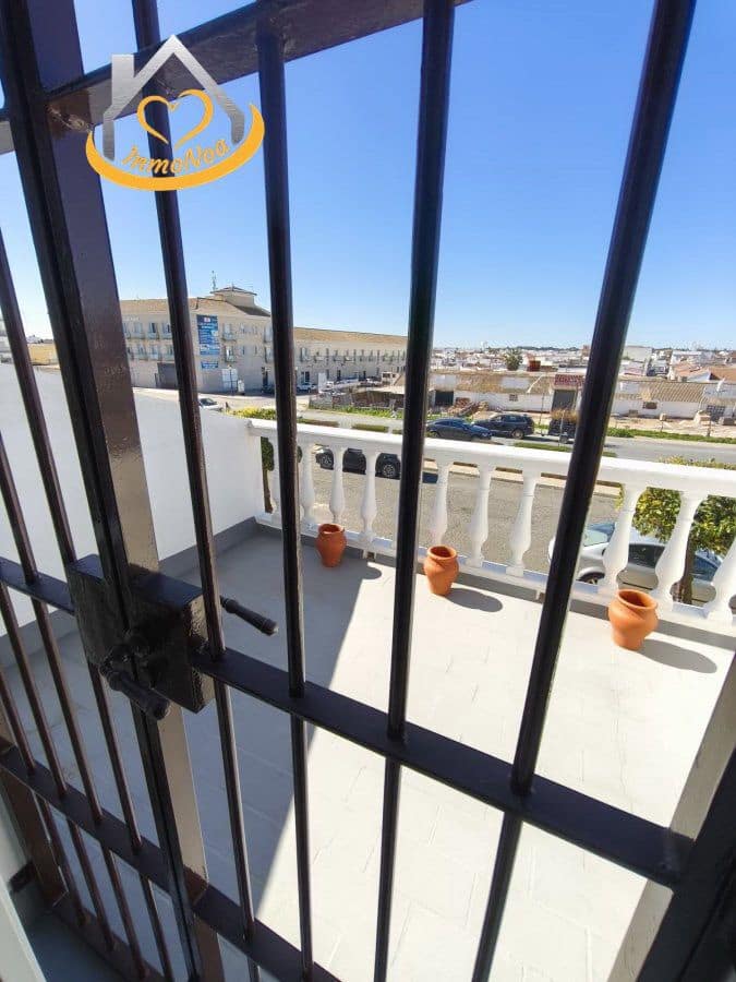 3 Zimmer Haus zu verkaufen in Lepe mit Garage - 215.000 € (Ref: 9634059)