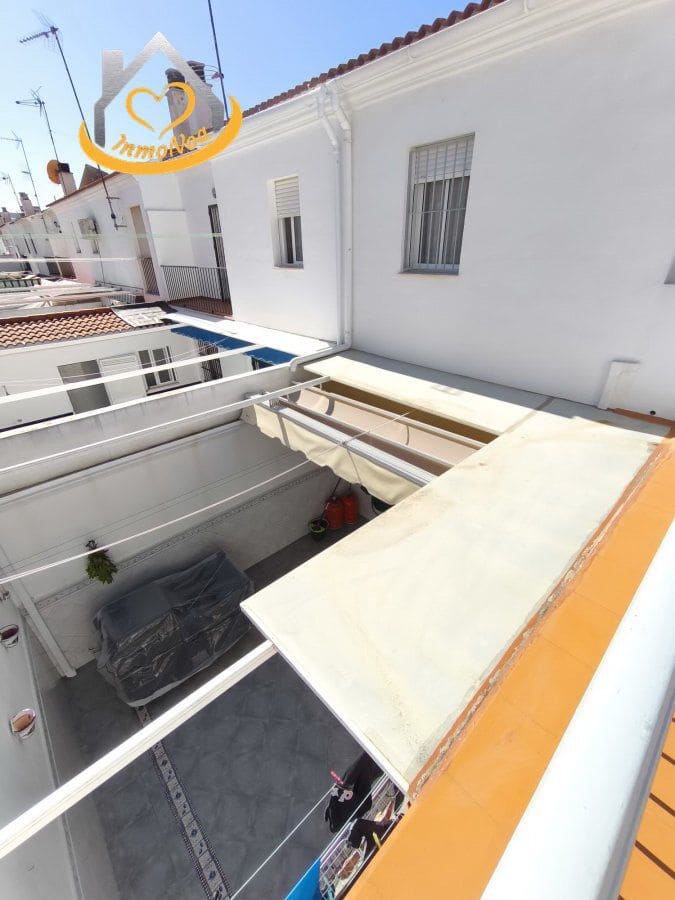 3 Zimmer Haus zu verkaufen in Lepe mit Garage - 215.000 € (Ref: 9634059)