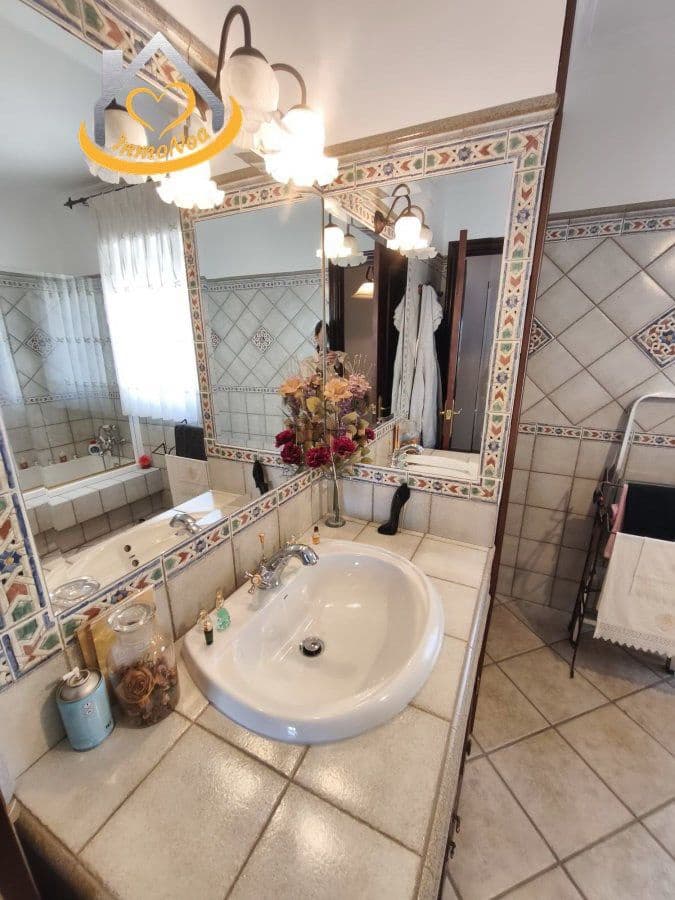 3 Zimmer Haus zu verkaufen in Lepe mit Garage - 215.000 € (Ref: 9634059)