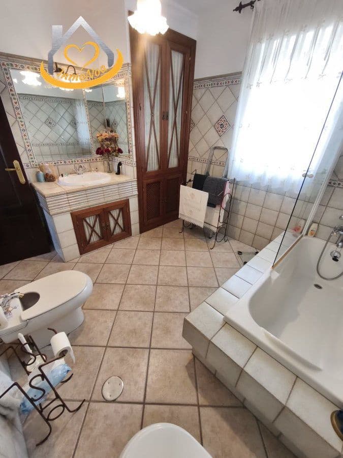 3 Zimmer Haus zu verkaufen in Lepe mit Garage - 215.000 € (Ref: 9634059)