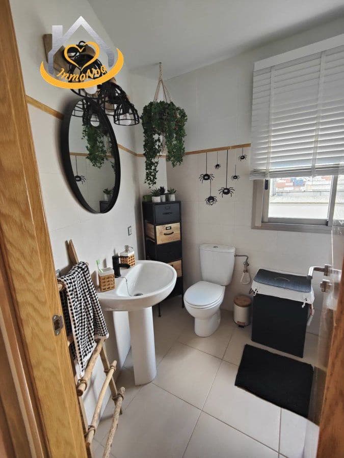 4 Zimmer Haus zu verkaufen in Lepe mit Garage - 215.000 € (Ref: 9673964)