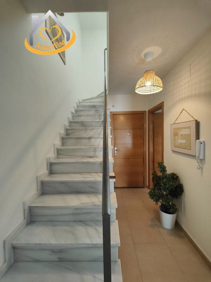 4 Zimmer Haus zu verkaufen in Lepe mit Garage - 215.000 € (Ref: 9673964)