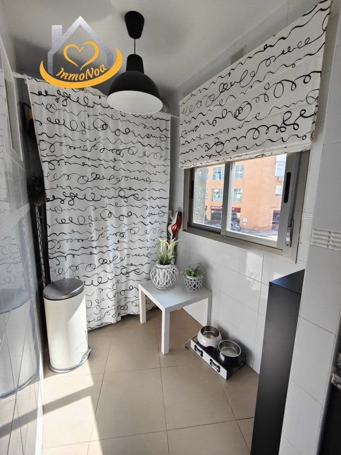 4 Zimmer Haus zu verkaufen in Lepe mit Garage - 215.000 € (Ref: 9673964)