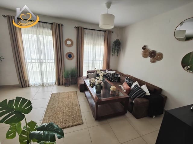 Casa de 4 habitaciones en Lepe en venta con garaje - 215.000 € (Ref: 9673964)