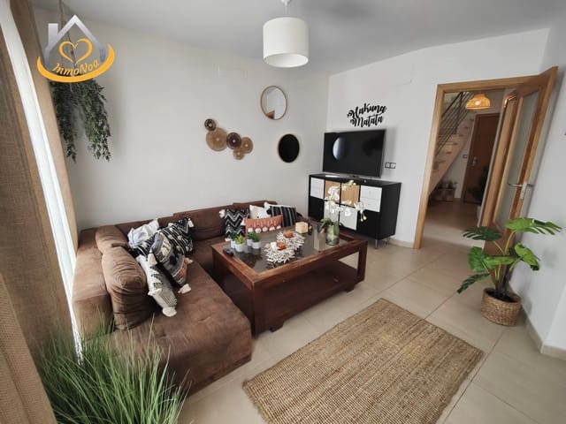 Casa de 4 habitaciones en Lepe en venta con garaje - 215.000 € (Ref: 9673964)