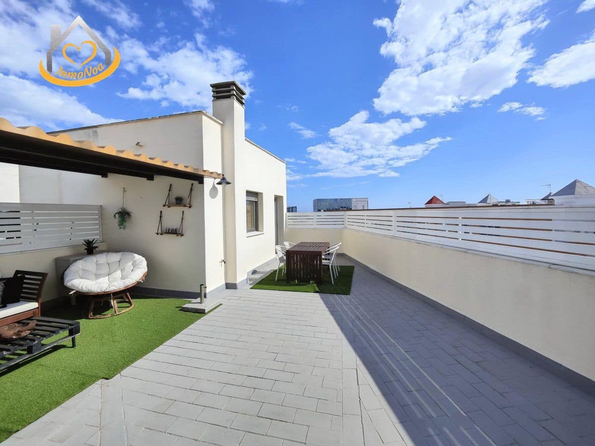 4 Zimmer Haus zu verkaufen in Lepe mit Garage - 215.000 € (Ref: 9673964)