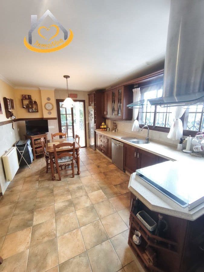 5 soveværelse Villa til salg i Aljaraque - € 530.000 (Ref: 9780265)