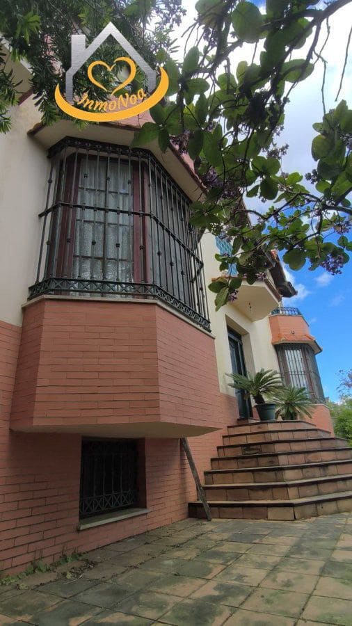 5 soveværelse Villa til salg i Aljaraque - € 530.000 (Ref: 9780265)