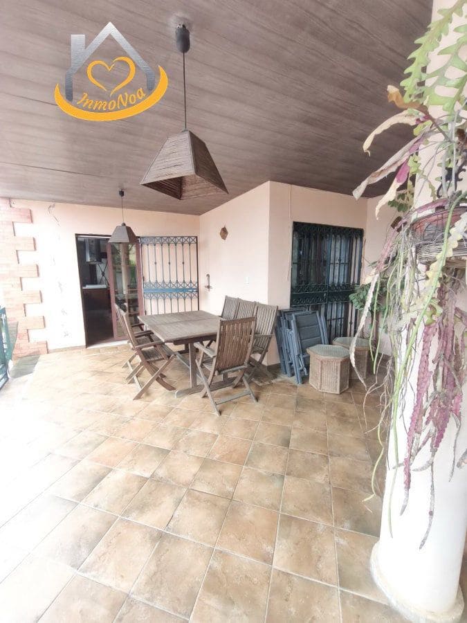 5 soveværelse Villa til salg i Aljaraque - € 530.000 (Ref: 9780265)