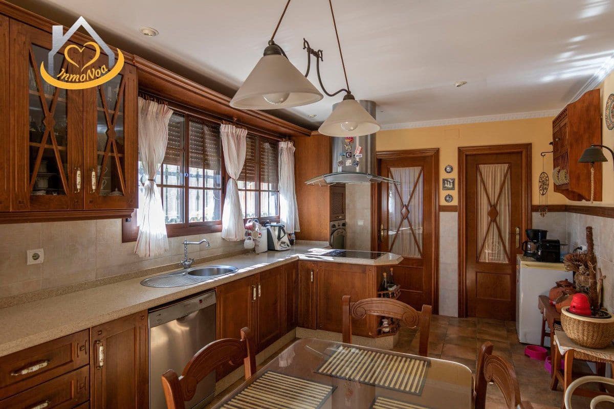 5 soveværelse Villa til salg i Aljaraque - € 530.000 (Ref: 9780265)