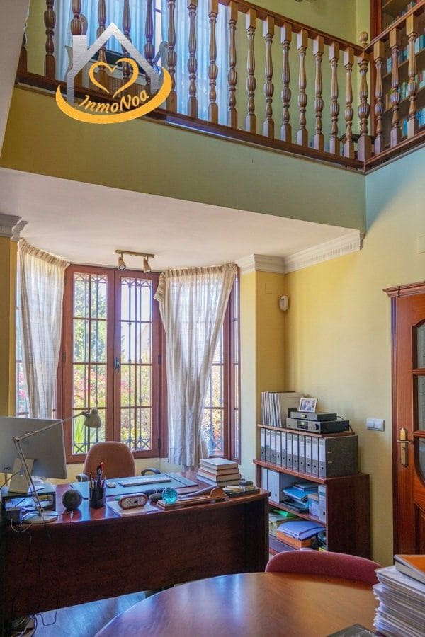 5 soveværelse Villa til salg i Aljaraque - € 530.000 (Ref: 9780265)