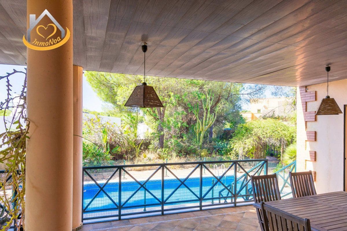 5 soveværelse Villa til salg i Aljaraque - € 530.000 (Ref: 9780265)