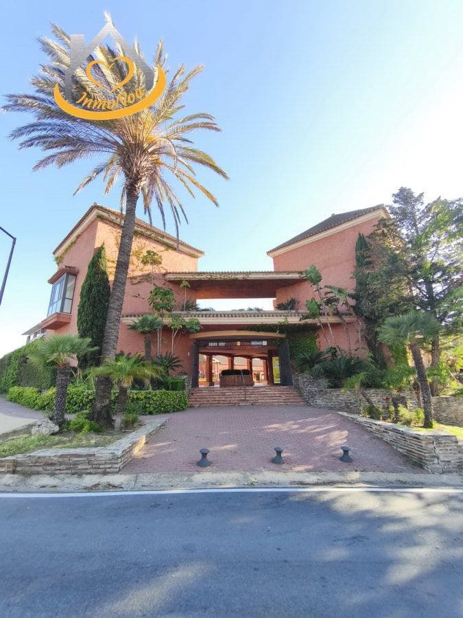 2 bedroom Apartment for sale in Islantilla - € 220,000 (Ref: 9855137)