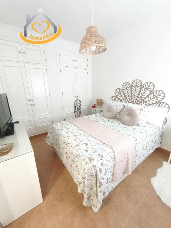 3 soveværelse Lejlighed til salg i Lepe med garage - € 155.000 (Ref: 9866727)