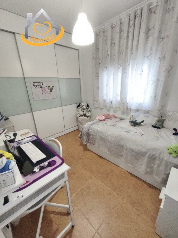 3 soveværelse Lejlighed til salg i Lepe med garage - € 155.000 (Ref: 9866727)