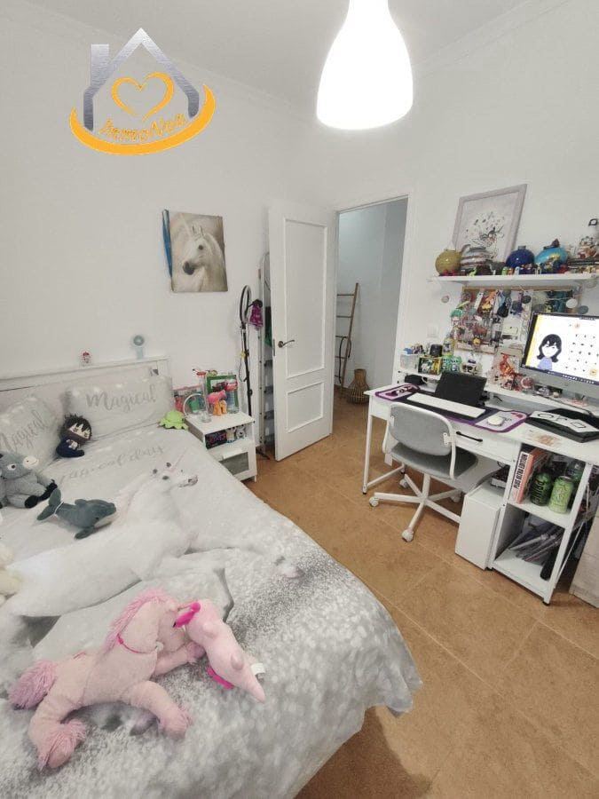 3 soveværelse Lejlighed til salg i Lepe med garage - € 155.000 (Ref: 9866727)