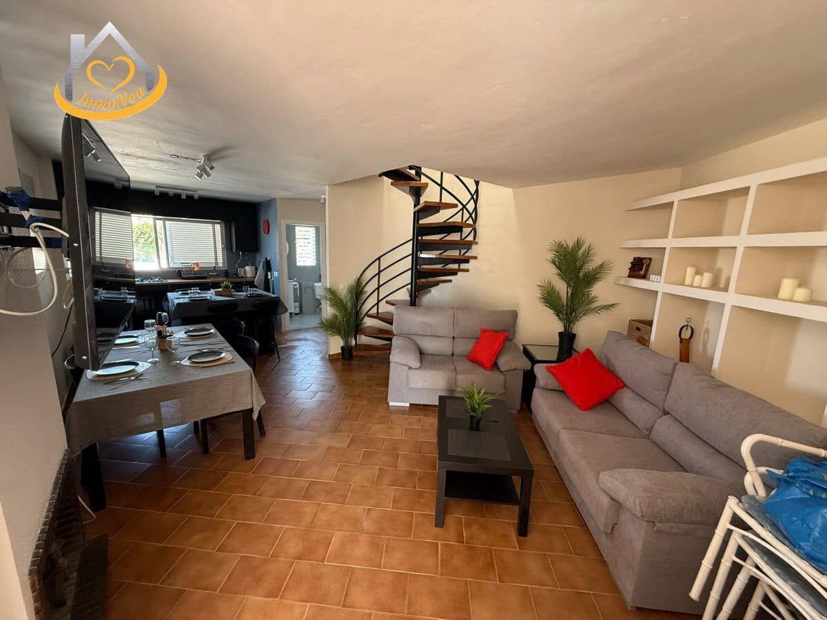 4 bedroom Villa for sale in Lepe with garage - € 450,000 (Ref: 9941838)
