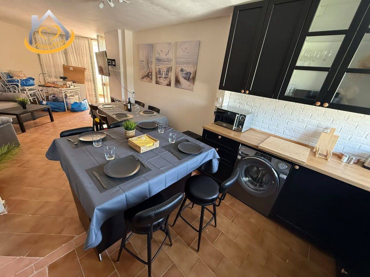 4 bedroom Villa for sale in Lepe with garage - € 450,000 (Ref: 9941838)
