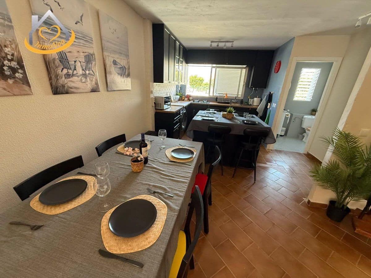 4 bedroom Villa for sale in Lepe with garage - € 450,000 (Ref: 9941838)