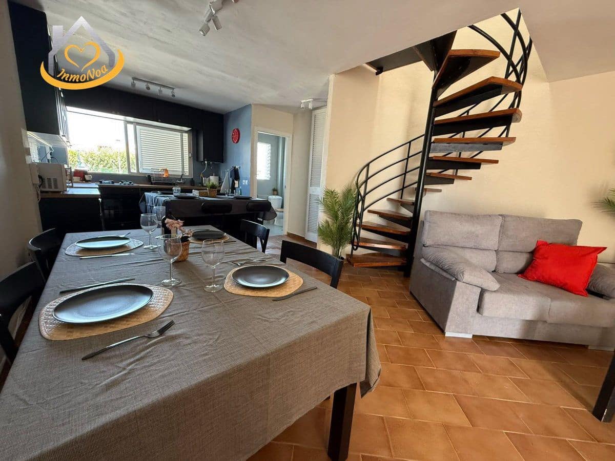 4 bedroom Villa for sale in Lepe with garage - € 450,000 (Ref: 9941838)