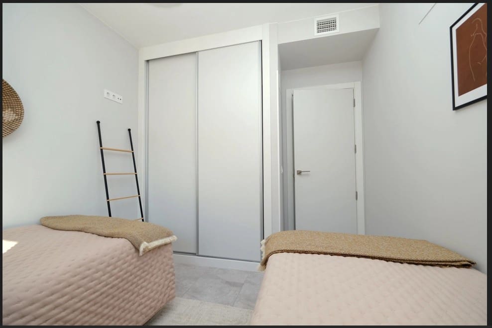 2 bedroom Apartment for sale in Orihuela Costa with pool garage - € 265,000 (Ref: 9343404)