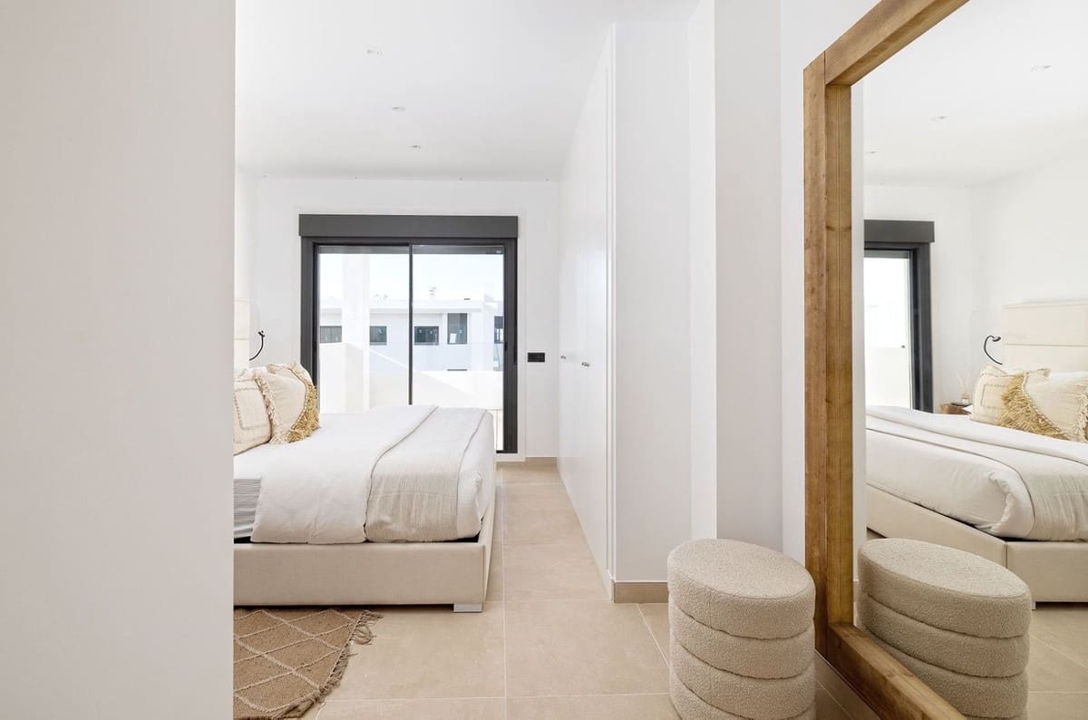 2 makuuhuone Huoneisto myytävänä paikassa Bahia de Casares mukana uima-altaan 
autotalli - 418 800 € (Ref: 9329655)