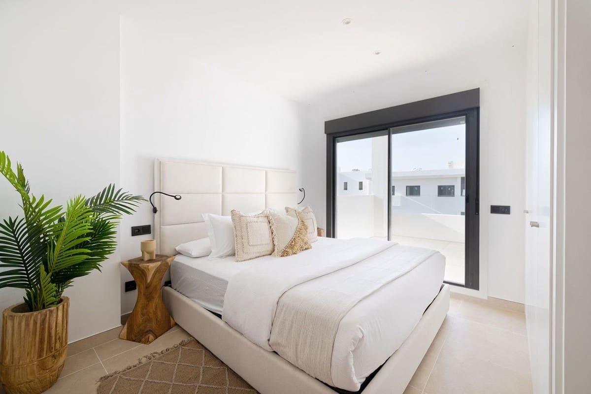 2 makuuhuone Huoneisto myytävänä paikassa Bahia de Casares mukana uima-altaan 
autotalli - 418 800 € (Ref: 9329655)