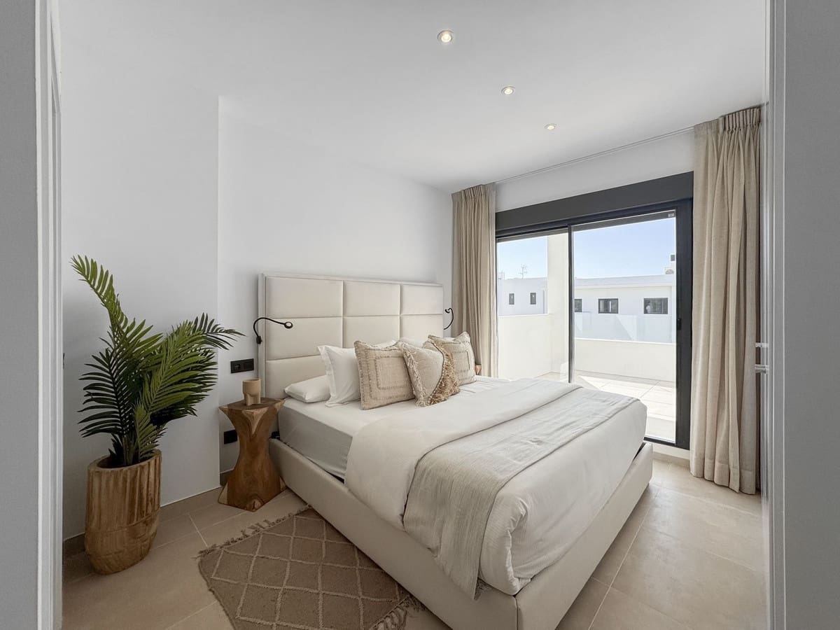 2 makuuhuone Huoneisto myytävänä paikassa Bahia de Casares mukana uima-altaan 
autotalli - 418 800 € (Ref: 9329655)