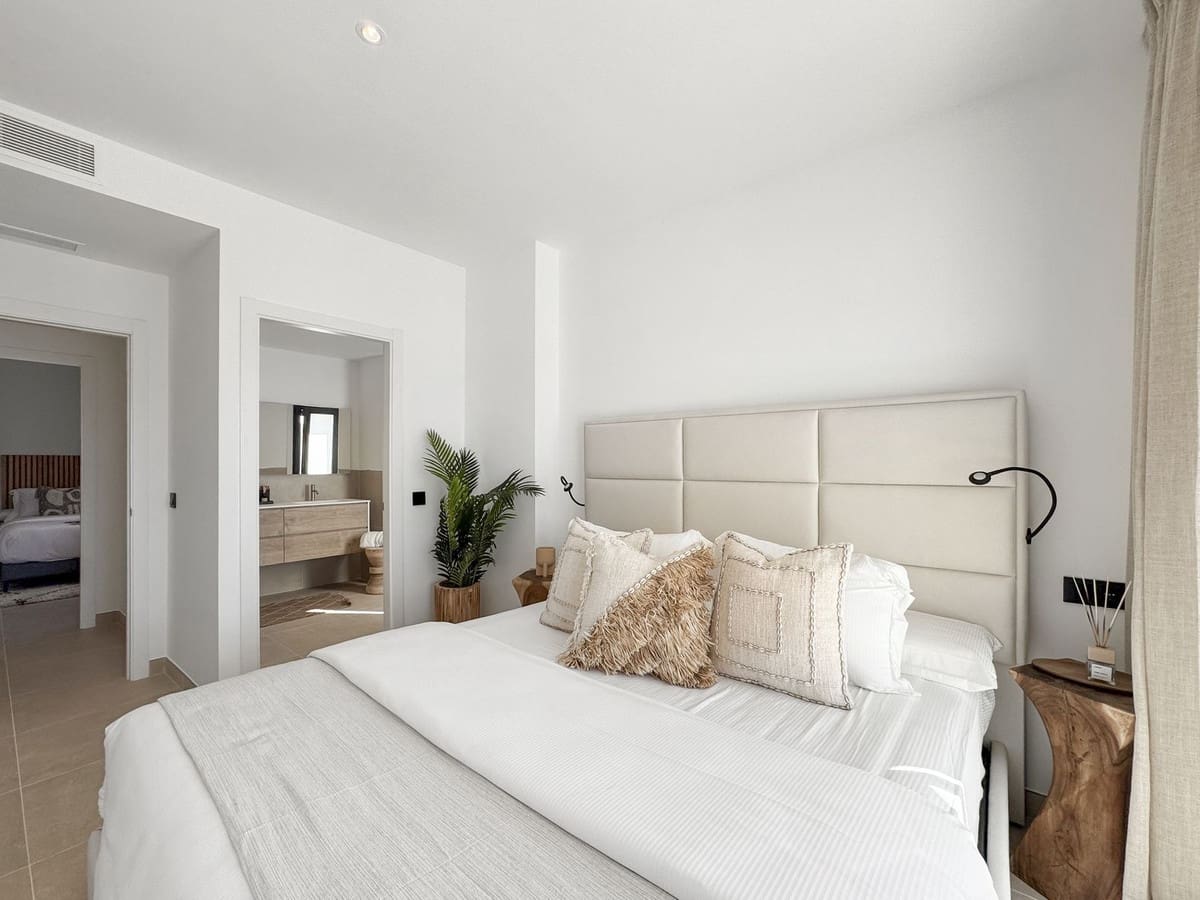 2 makuuhuone Huoneisto myytävänä paikassa Bahia de Casares mukana uima-altaan 
autotalli - 418 800 € (Ref: 9329655)