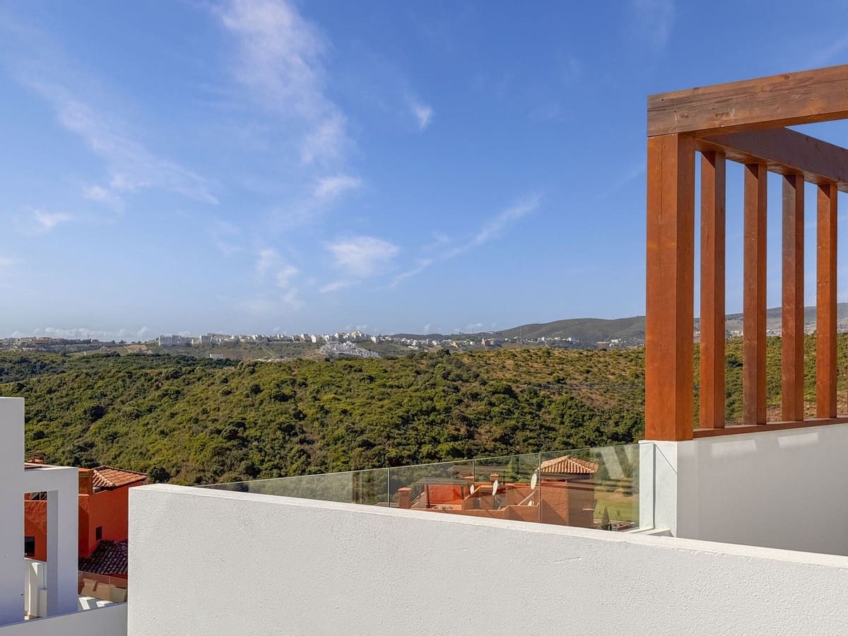 2 makuuhuone Huoneisto myytävänä paikassa Bahia de Casares mukana uima-altaan 
autotalli - 418 800 € (Ref: 9329655)