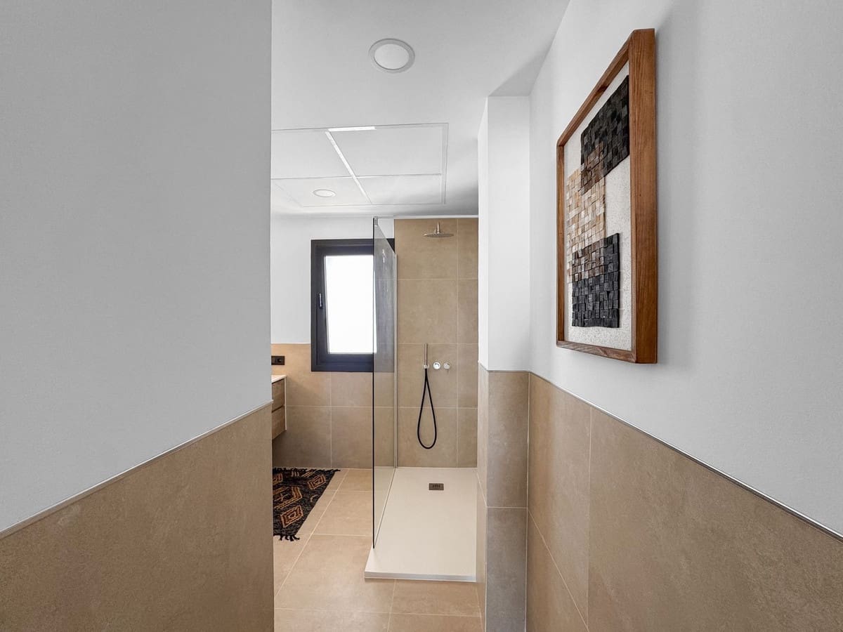 2 makuuhuone Huoneisto myytävänä paikassa Bahia de Casares mukana uima-altaan 
autotalli - 418 800 € (Ref: 9329655)