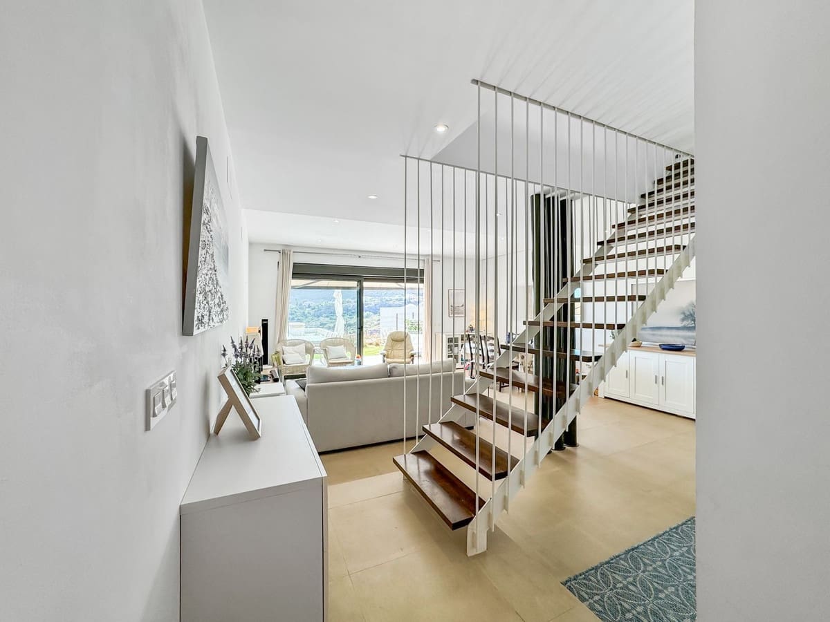 4 slaapkamer Huis te koop in Manilva met zwembad garage - € 487.000 (Ref: 9329657)