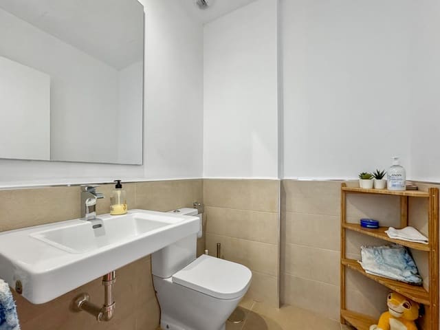 4 slaapkamer Huis te koop in Manilva met zwembad garage - € 487.000 (Ref: 9329657)