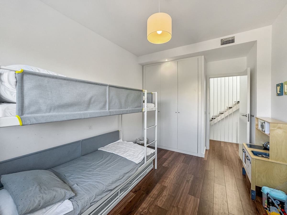 4 slaapkamer Huis te koop in Manilva met zwembad garage - € 487.000 (Ref: 9329657)