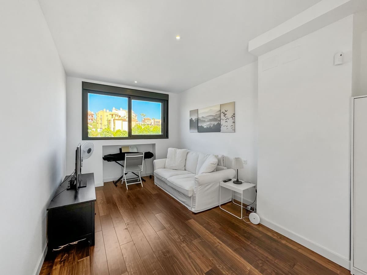 4 slaapkamer Huis te koop in Manilva met zwembad garage - € 487.000 (Ref: 9329657)