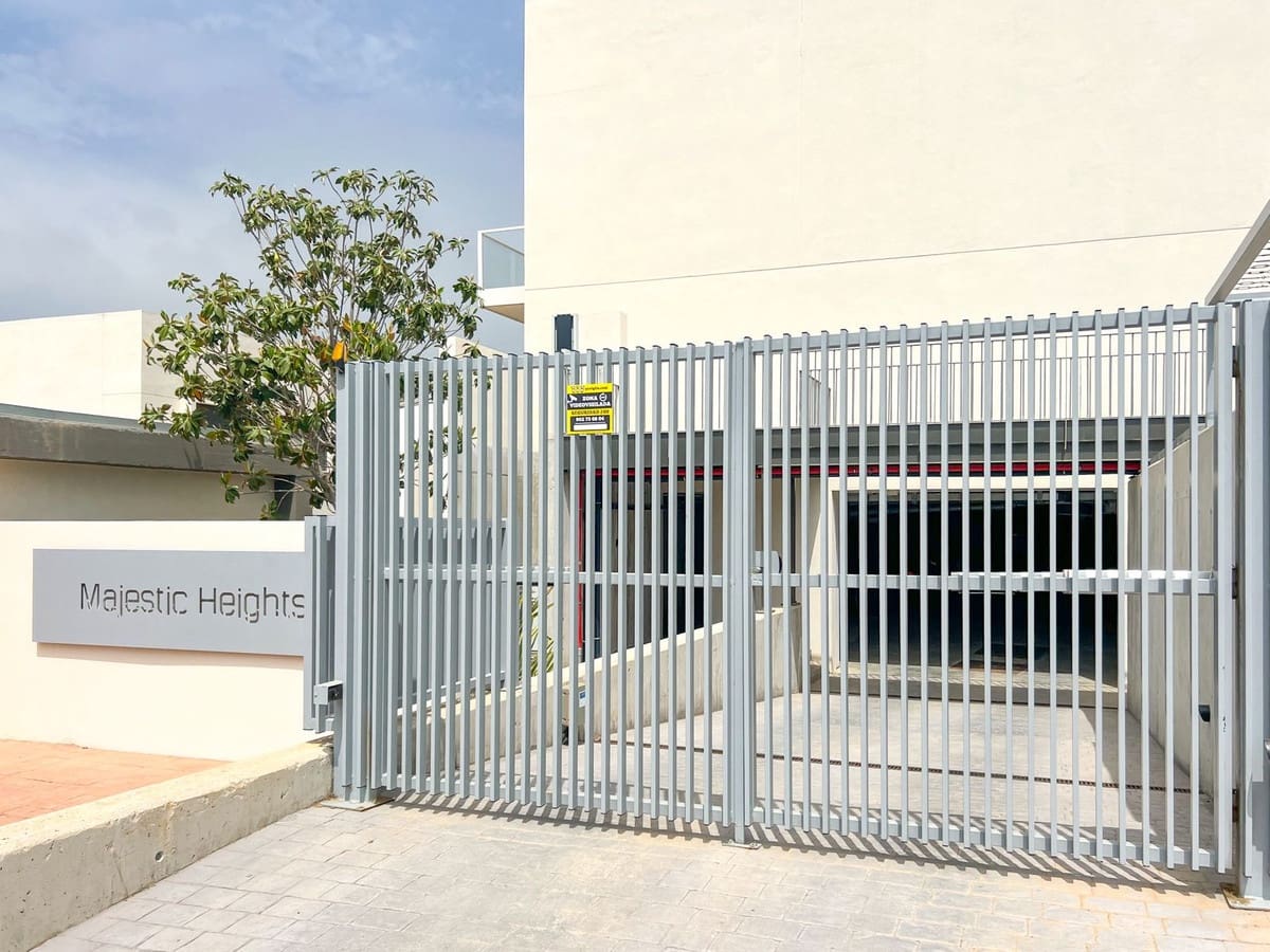 4 slaapkamer Huis te koop in Manilva met zwembad garage - € 487.000 (Ref: 9329657)