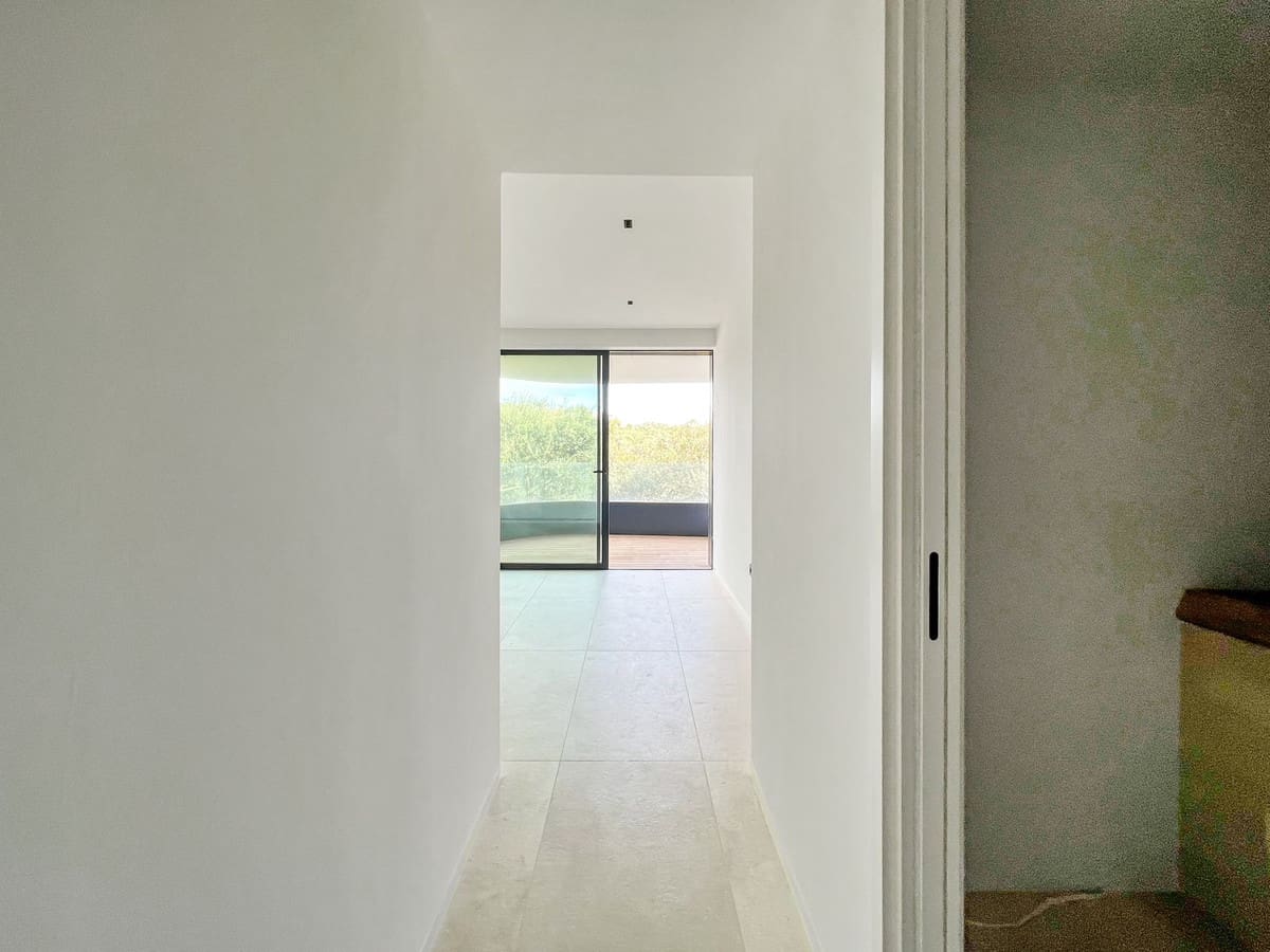 Apartamento de 2 habitaciones en Sotogrande en venta con piscina garaje - 950.000 € (Ref: 9329658)